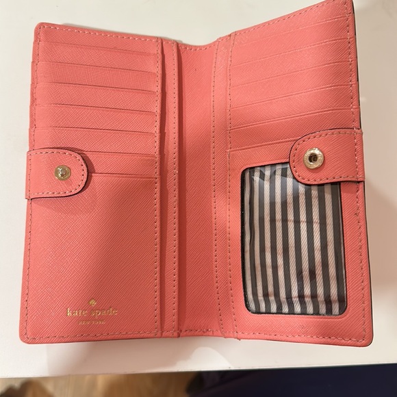 Kate Spade Pink Wallet/ coin purse - Picture 4 of 4